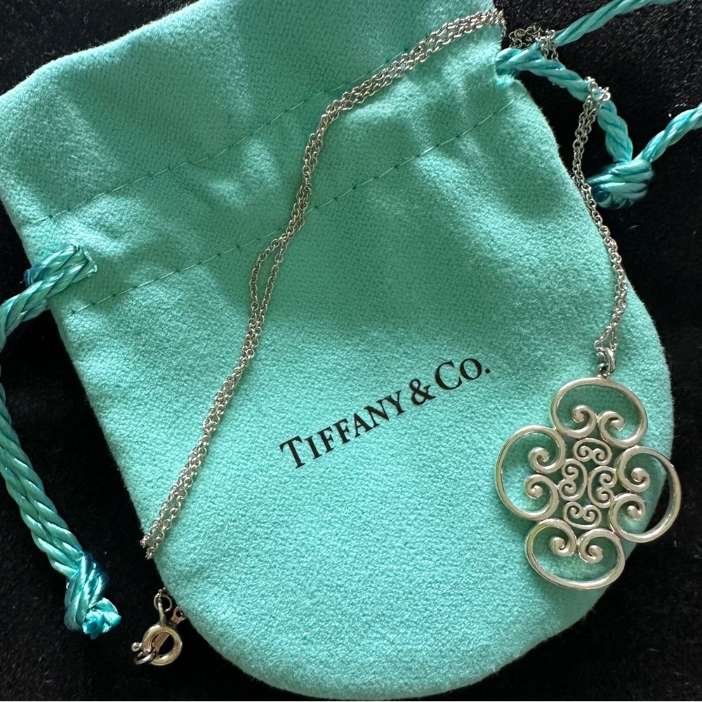 RARE Tiffany & Co Paloma Picasso Goldini Necklace, Sterling Silver